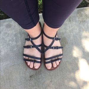 Mia sandals